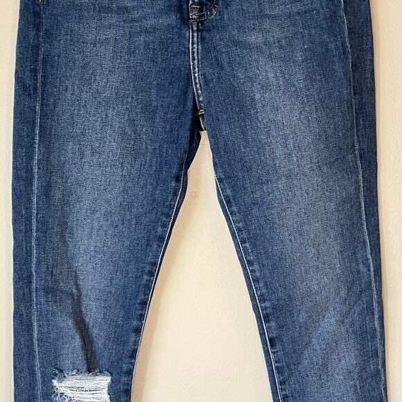 Express Medium Wash Distressed Super High Rise Skinny Jean Size 00R - Picture 8 of 13
